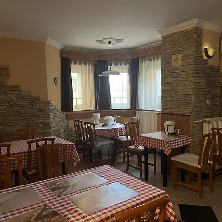 Kristal Gellert Hill Hotel Budapeste