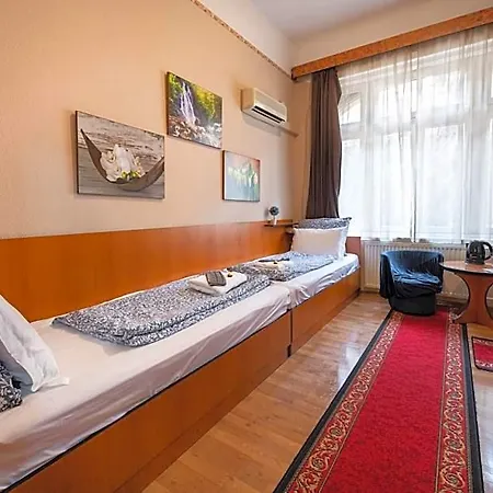 Kristal Gellert Hill Hotell Budapest