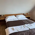 Kristal Gellert Hill Hotell