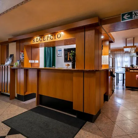 Hotell Kristal Gellert Hill