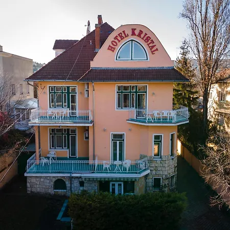 Kristal Gellert Hill Budapeszt