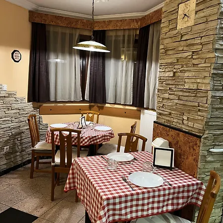 Kristal Gellert Hill Hotel *