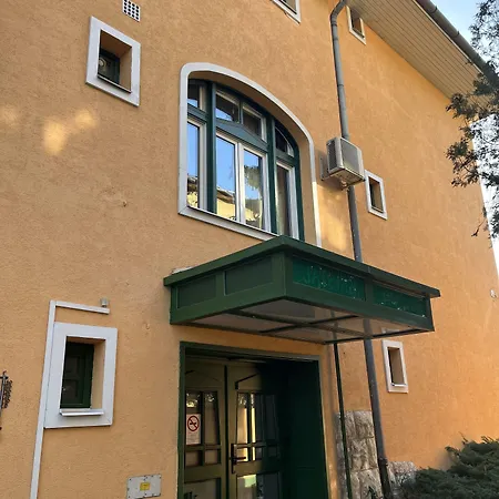 Hotel Kristal Gellert Hill *