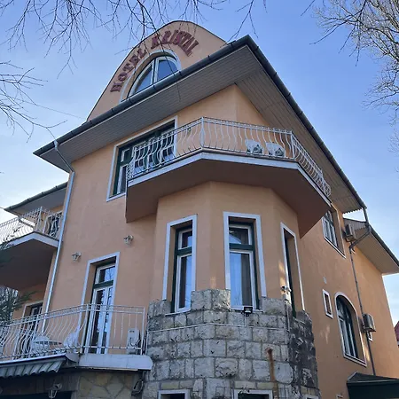 Kristal Gellert Hill فندق بودابست