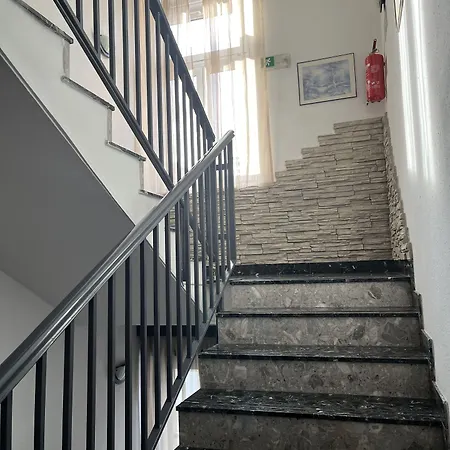 Kristal Gellert Hill Budapeszt